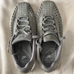 Nike Women’s Mayfly Woven Casual Shoe